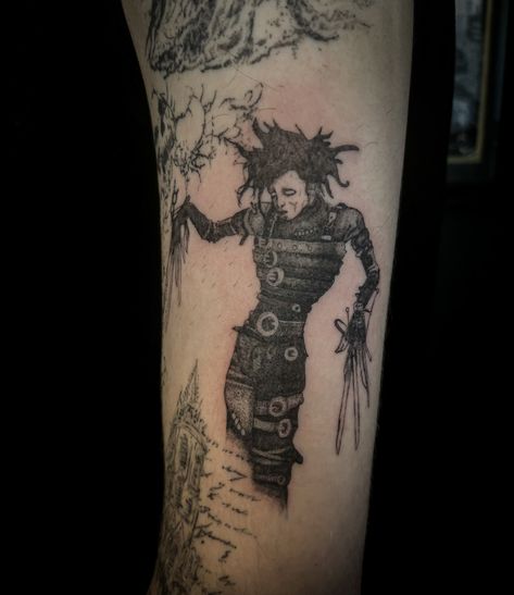 Edward Scissorhands ✂️ • • • • #tattooartist #finelinetattoo #edwardscissorhands #halloween #october #tattoostyle #gothictattoo Edward Scissorhands Tattoo, Edward Scissorhands, Gothic Tattoo, Fine Line Tattoos, Tattoo Style, Tattoo Artists, Tattoos