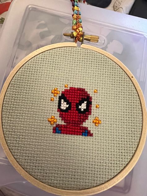 Iron Man Embroidery, Cross Stitch Spiderman, Spiderman Embroidery Pattern, Spider Man Cross Stitch, Tiny Cross Stitch Patterns Free, Spiderman Cross Stitch Pattern, Avengers Embroidery, Spiderman Cross Stitch, Spiderman Embroidery