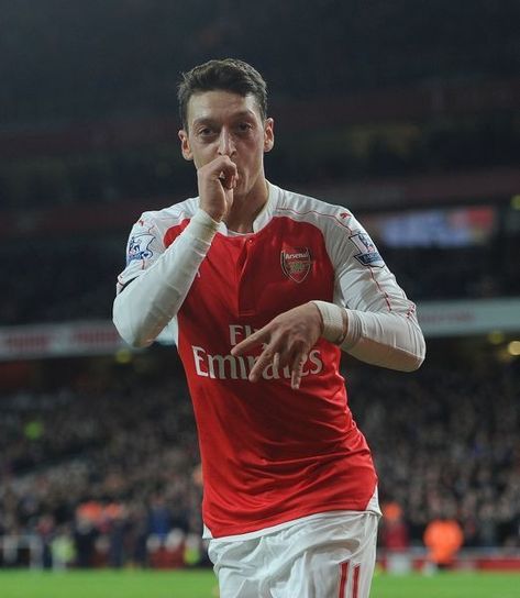 Ozil Mesut, Thierry Henry Arsenal, Arsenal Wallpapers, Mesut Ozil, Afc Bournemouth, Premier Lig, Barclays Premier League, Emirates Stadium, Arsenal Players