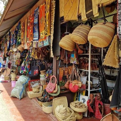 Woven handmade basket interior design in African maasai market in arusha zanzibar Tanzania are made for shopping ,storage, used as shoulder bags going to the market or picnic,summer,picnics with friends gift ideas,wall hungings home accessories durable sisal and fashional basket gifts ideas in colors African Shop Interior, Basket Gifts Ideas, Friends Gift Ideas, African Shop, Zanzibar Tanzania, Basket Gifts, Picnic Summer, Photography Interior Design, Market Stands