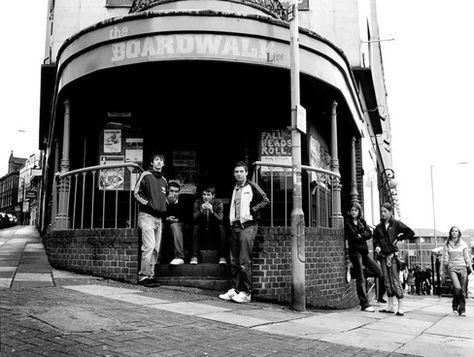 Always thought The Boardwalk was a bit shit myself, but the Arctic Monkeys disagreed. Yorkshire Day, Matt Helders, Vampire Weekend, The Last Shadow Puppets, Last Shadow, Steel City, Shadow Puppets, Band Photos, Alex Turner