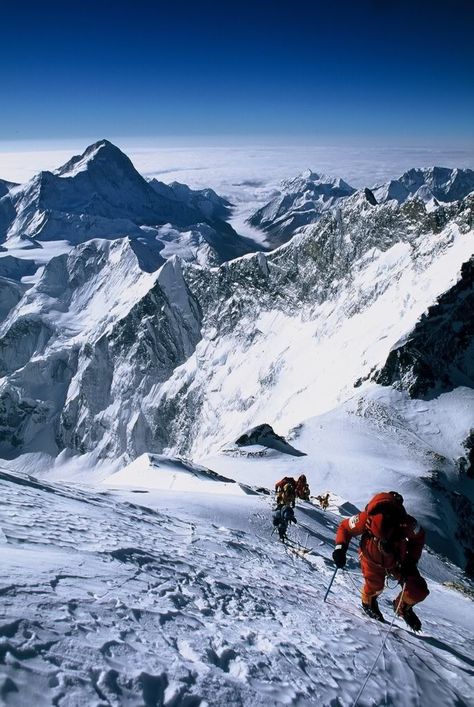 K2 Mountain, Climbing Everest, Monte Everest, Pakistan Travel, Extreme Adventure, Ice Climbing, Mountain Climbing, Top Of The World, Rock Climbing