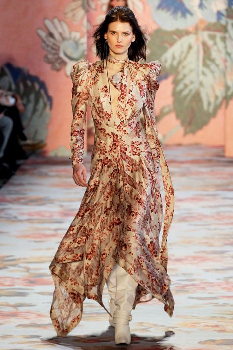 Zimmermann Coat Trends, Ny Fashion, Fall 2018, Ready To Wear, Fashion Week, Fall Winter, Style Inspiration, How To Wear, Color