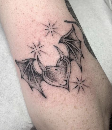 Heart Tattoo Spiderweb, Bad Romance Tattoo, Bat Heart Tattoo, Heart With Bat Wings Tattoo, Grunge Chest Tattoo, Bat Cat Tattoo, Grunge Matching Tattoos, Goth Matching Tattoos, Simple Goth Tattoos