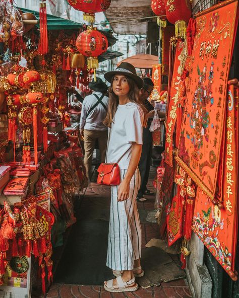 Belen Hostalet in Bangkok Thailand Ootd Travel Outfits, Bangkok Outfit, Asia Travel Outfit, Thailand Pictures, India Vacation, Thailand Outfit, Thai Travel, Thailand Fashion, Travel Pose