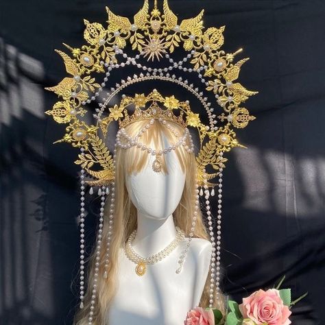 Couronne Diy, Crown Aesthetic, Goddess Outfit, Goddess Crown, Crown Headpiece, Headpiece Diy, Tiara Headband, Sun Goddess, Halo Crown