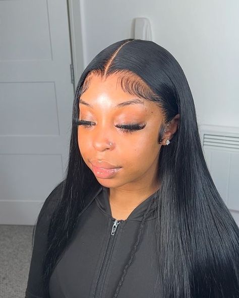 Black Lacefront Wig Straight, Widows Peak Wig Install, Widows Peak Lace Frontal, Widows Peak Frontal Wig, Widow Peak Wig, Edges With Widows Peak, Widows Peak Wig Black Women, Widows Peak Hairstyles Women Part, Widows Peak Wig