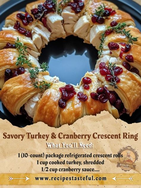 Tasteful Recipes Turkey Cranberry Crescent Ring, Turkey Cranberry Wreath, Crescent Roll Ring, Usa Recipes, Roll Appetizers, Cranberry Wreath, Turkey And Cranberry, Crescent Roll Appetizers, Tasteful Recipes