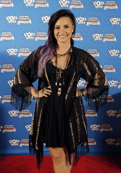 Demi Lovato 2014, Demi Lovato Style, Star Track, Summer Concert, Demi Lovato, Hottest Celebrities, Celebrity Photos, Role Models, Rihanna