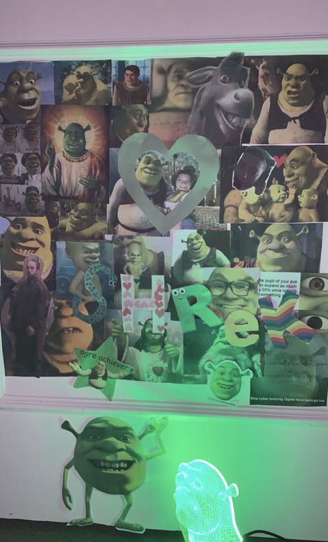 Funny Shrine Ideas, The Shrieking Shack Aesthetic, Shrek Room Decor, Shrek Aesthetic Party, Shrek Decor, Shrek Shrine, Shrek Aesthetic Cute, Shrek Merch, Daily Inspiration Quotes Motivation