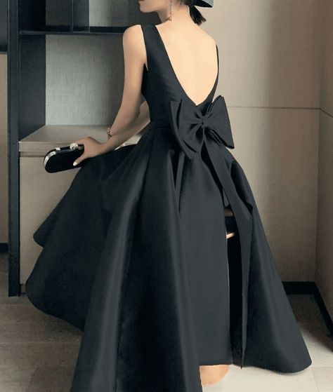 Black One Piece Dress, Elegant Backless Dress, Black Tie Event Dresses, Black Bow Dress, Black Dress Elegant, Birthday Dress Women, Prom Birthday, Backless Gown, Black Backless Dress