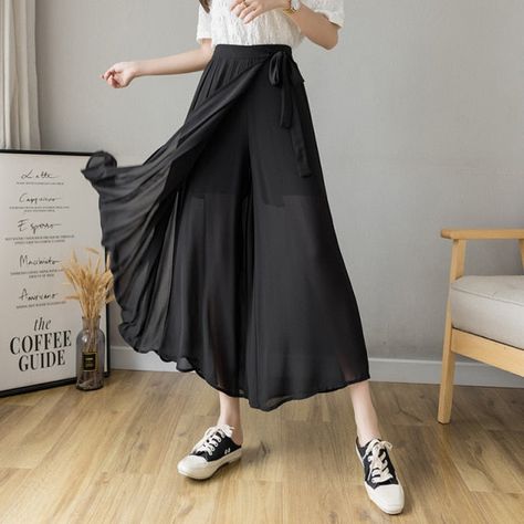 S-XXL Black/Blue/Pink Korean Style Pleated Chiffon Plus Size High Waist Pants BE544 Measurement In CM size Waist Hips Pant Length S 57-69 82 88 M 61-73 86 88 L 65-77 90 89 XL 69-81 94 89 XXL 73-85 98 90 note:  1.Due to the different camera angles, there may be a little color error, but this does not affect the appearance of clothes, please rest assured purchase 2.This is a manual measurement of the product, there will be1-3CMerror, if you don't know how to choose size, please contact us   Pant S Chiffon Trousers, Pleats Pattern, Chiffon Pants, Womens Black Pants, Casual Wide Leg Pants, Pleated Chiffon, Blue Trousers, High Waist Pants, Women Street