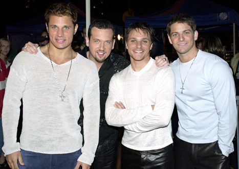 98 degrees in the day 98 Degrees Band, Best 90s Songs, Nick Lachey And Vanessa, Drew Lachey, 90s Boy Bands, 98 Degrees, Secretly Married, Nick Lachey, 90s Songs