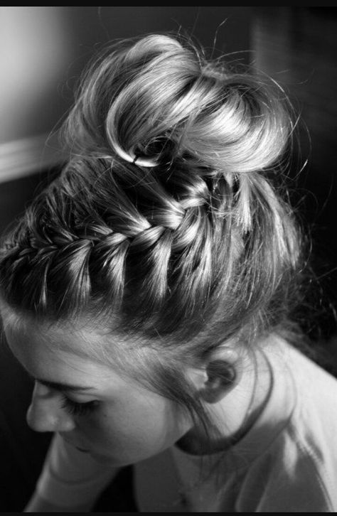 Bun Braid, Looks For Summer, Messy Bun With Braid, Dance Hair, Competition Hair, Gymnastics Hair, Messy Bun Tutorial, Dance Hairstyles, Messy Bun Hairstyles