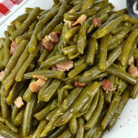 Asparagus Roasted, Southern Style Green Beans, Tender Asparagus, Sauteed Asparagus, Southern Green Beans, Garlic Asparagus, Scalloped Corn, Green Bean Dishes, Savory Bacon