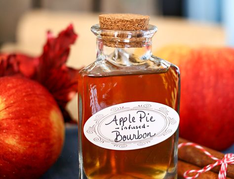 Apple Pie Bourbon, Pear Pie Filling, Infused Alcohol Recipes, Bourbon Apple Pie, Homemade Liqueur, Infused Bourbon, Infused Drinks, Infused Liquors, Drink Recipies