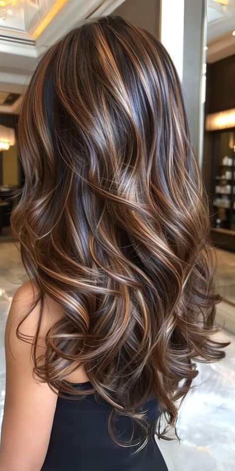 chocolate brown balayage Sunkissed Hair Brunette, Dimensional Hair Color, Dark Chocolate Brown Hair, Balayage Hair Caramel, Rambut Brunette, Hair Color Caramel, Chocolate Hair, Brunette Hair With Highlights, Caramel Highlights