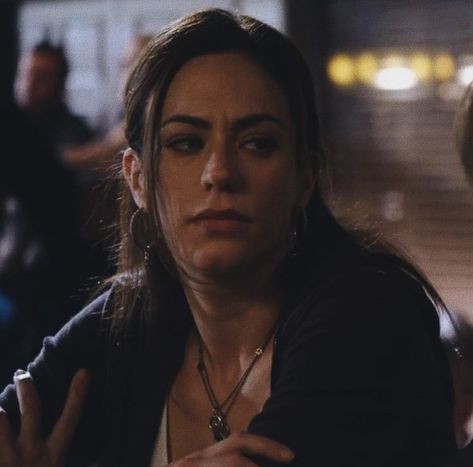 Tara Knowles Icons, Sons Of Anarchy Tara, Tara Knowles, Maggie Siff, Jax Teller, Character Reference, Sons Of Anarchy, Aesthetic Girl, Hair Makeup