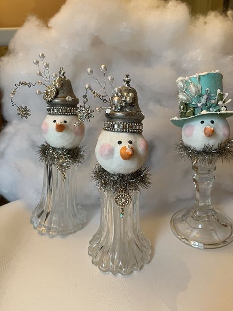 Upcycled Christmas Decor Diy Ideas, Repurposed Salt And Pepper Shakers, Glass Trees Christmas, Milkglass Decorating Christmas, Saltshaker Snowman Diy, Repurposed Christmas Decor, Salt Shaker Snowmen, Christmas Bulb Crafts, January Crafts For Adults