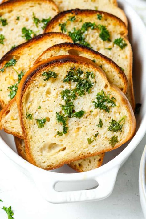 Gluten Free Garlic Bread - Organically Addison Healthy Comfort Food Dinners, Gluten Free Garlic Bread, Organically Addison, Schar Gluten Free, Make Garlic Bread, Best Paleo Recipes, Homemade Garlic Bread, Gluten Free Sourdough, Garlic Bread Recipe