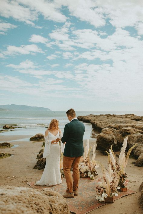 Beach Elopement Decor, Coastal Wedding Dress, Dress With Sleeves Wedding, Pacific City Oregon, Elopement Oregon, Coastal Elopement, Oregon Coast Elopement, Cape Kiwanda, Coast Elopement