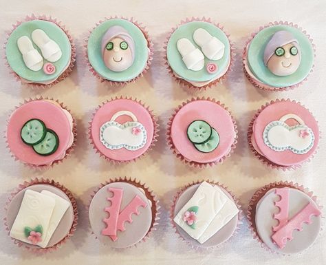 Spa Themed Cupcakes, 2023 Cakes, Spa Birthday Cake, Spa Cupcakes, Spa Treats, Flooded Cookies, Spa Day Party, Birthday 30, Flooding Cookies