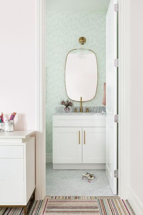 Bathroom Mirror Decor, Minimalist Modern Bathroom, Green Powder Room, Palm Print Wallpaper, Modern Bathroom Mirror, Wall Lights Bathroom, Bathroom Mirror Ideas, Antique Brass Faucet, Mirror Decor Ideas