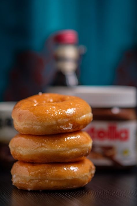 Krispy Kreme's honey glazed donuts. Donuts Krispy Kreme, Krispy Kreme Donuts, Glazed Donuts, Honey Glazed, Honey Glaze, Krispy Kreme, Donut Glaze, Donut Recipes, Food Cravings