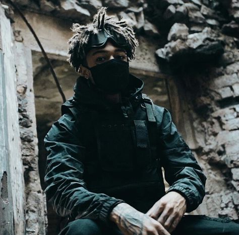 ♥♥ Scarlxrd Aesthetic, Haircut Designs For Men, Techwear Fashion, Ninja Girl, Badass Aesthetic, Haircut Designs, Hip Hop Art, Galaxy Phone Wallpaper, Street Fashion Photography