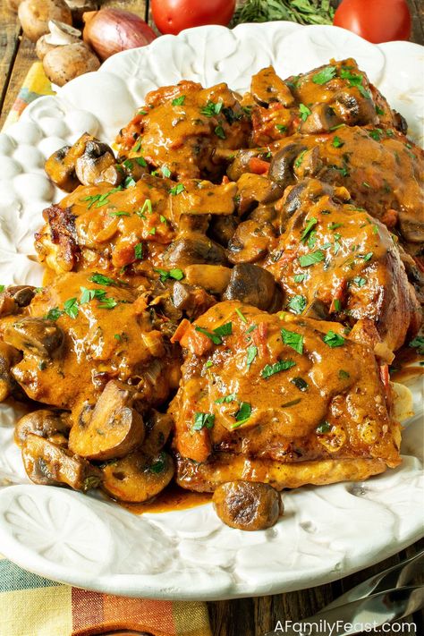 Chicken Chasseur - A Family Feast French Recipes Dinner, Poverty Meal, Chicken Chasseur, Best Chicken Casserole, French Chicken, Stew Chicken, Chicken Mushrooms, Chicken Drumstick, Recipes Skillet