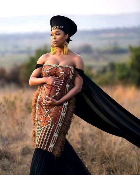 Sotho Wedding, Pregnant Fairy, Wedding Dress For Pregnant Bride, Chilanga Mulilo, Zulu Traditional Wedding Dresses, Zulu Bride, Famous Wedding Dress Designers, Zulu Traditional Wedding, Zulu Traditional Attire