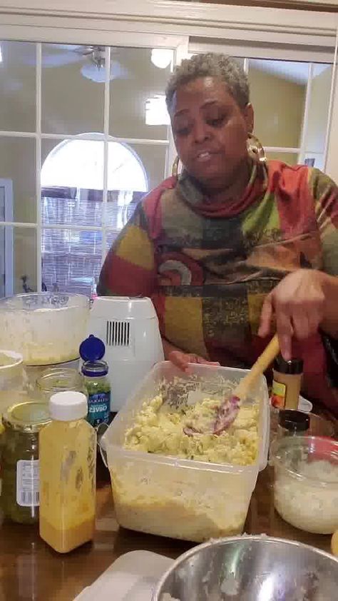 Potato Salad Black People, Black People Potato Salad, Potato Salad Recipe Southern, Soul Food Potato Salad, Potato Salad Southern Style, Best Southern Potato Salad Recipe, Best Southern Potato Salad, Soul Food Potato Salad Southern Style, Southern Potato Salad Deep South