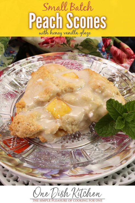 Peach Scones, Bd Ideas, One Dish Kitchen, Batch Recipes, Recipe For 1, Scones Recipe Easy, Small Batch Baking, Single Serving Recipes, Dessert For Two