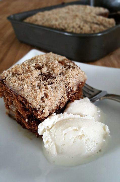 Shoo Fly Cake Recipe, Shoofly Cake, Pennsylvania Recipes, Shoofly Pie, Amish Food, Pennsylvania Dutch Recipes, Dutch Food, Decorating Crafts, Tasty Dessert