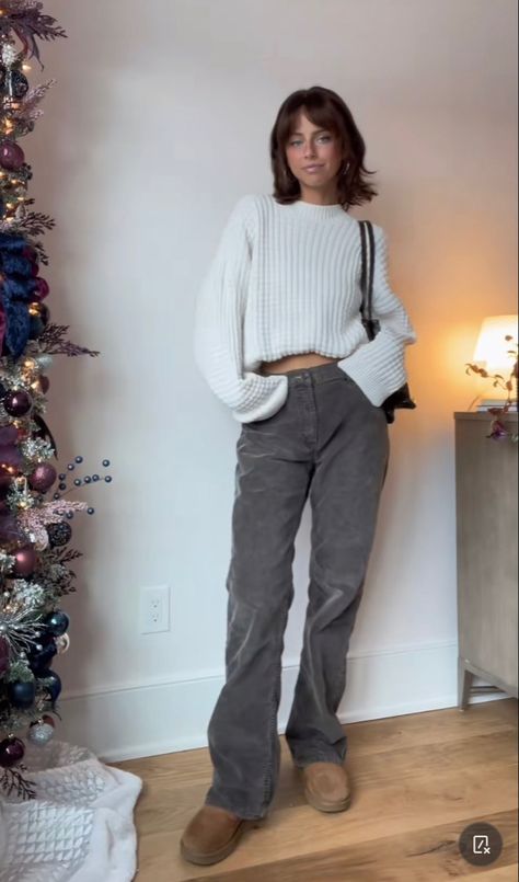 Grey Courdoroy Pants Outfit, Gray Courderoy Pants Outfit, Gray Corduroy Pants Outfit Women, Courderoy Pants Outfits Women Winter, Brown Ugg Outfits, Gray Corduroy Pants Outfit, Waffle Pants Outfit, Grey Ugg Boots Outfit, Grey Corduroy Pants Outfit