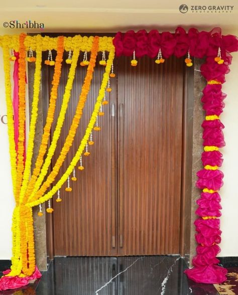 Door decoration with half yellow half red flowers... #indianweddingblog #saree #designerblouse #teluguwedding #telugubride #tamilwedding #tamilbride #weddingbrigade #gorgeousbride #shopzters #shaadimagic #bridesessentials #ezwed #pellipoolajada #southindianbride #southindianwedding #templejewellery #southindianweddingdecor Diwali Decorations At Office Entrance, Diwali Decorations At Office, Diwali Flowers, Flower Mala, Indian Wedding Flowers, Thali Decoration Ideas, Entrance Decoration, House Warming Ceremony, Wedding Hall Decorations