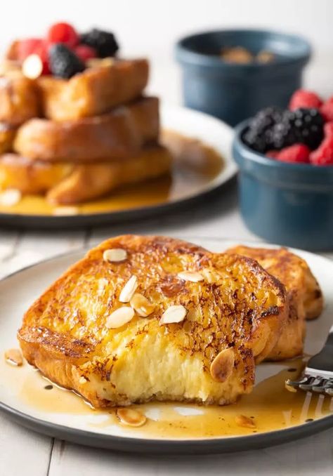 Easy Stuffed French Toast, Best French Toast Recipe, Awesome French Toast Recipe, Perfect French Toast, Easy French Toast Recipe, Classic French Toast, Best French Toast, A Spicy Perspective, Toast In The Oven