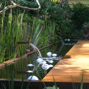 Garden Water Feature, Pond Water Features, Water Pond, Garden Architecture, Water Walls, Water Features In The Garden, Contemporary Garden, Garden Fountains, Garden Pool