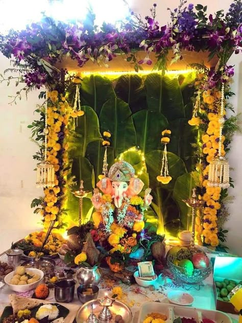 Ganpati Decoration Nature Theme, Bappa Decoration, Ganesha Decoration, Flower Decoration For Ganpati, Ganpati Decoration Theme, Mandir Decoration, Ganesh Chaturthi Decoration, Ganesh Puja, Wedding Ambiance