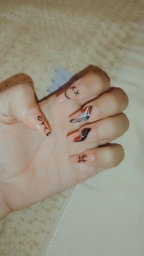 Louis Tomlinson Concert Makeup Ideas, Harry Styles Nails Inspired Acrylics, One Direction Nails Inspired, Louis Tomlinson Makeup, Louis Tomlinson Nails Ideas, Louis Tomlinson Inspired Nails, Louis Tomlinson Nails Designs, Louis Tomlinson Tattoos Inspiration, Louis Tomlinson Tattoos Ideas