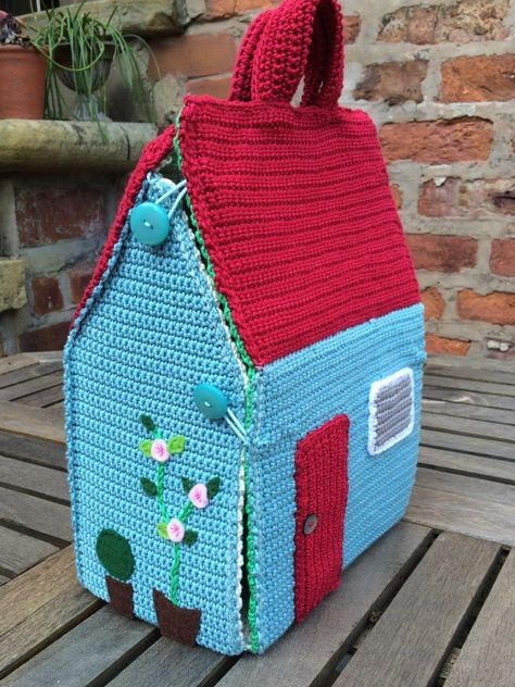 Crochet Doll House Furniture, Crochet Doll House Pattern, Doll House Crochet, Crochet Doll House, Crochet Furniture, Crochet Doll Clothes Free Pattern, Crochet Doll Tutorial, Crochet Fairy, Crochet Doll Dress