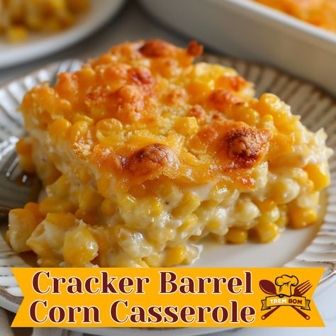 Copycat Cracker Barrel Corn Casserole Recipe - TremBom Scalloped Corn Casserole With Ritz Crackers, Copycat Restaurant Recipes Cracker Barrel, Cracker Barrel Cornbread, Corn Casserole Jiffy, Scalloped Corn Casserole, Cracker Barrel Copycat Recipes, Cornbread Pudding, Creamy Corn Casserole, Cracker Barrel Recipes