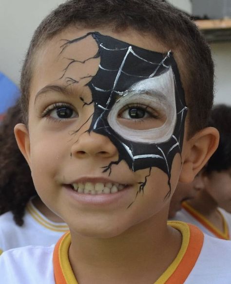 Spidey Face Paint, Easy Spiderman Face Paint, Spiderman Face Paint, Venom Face, Black Face Paint, Spiderman Venom, Spiderman Face, Spiderman Art Sketch, Black Spiderman