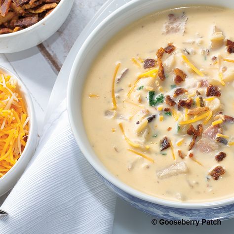 Gooseberry Patch Recipes: Cheesy Bacon-Wild Rice Soup from Meals in Minutes: 15, 20, 30 Minute Recipes Cookbook Best Potato Soup, Light Soups, Comforting Soup, Bacon Soup, Cheeseburger Soup, Cheesy Bacon, Comfort Soup, Wild Rice Soup, Turkey Bacon