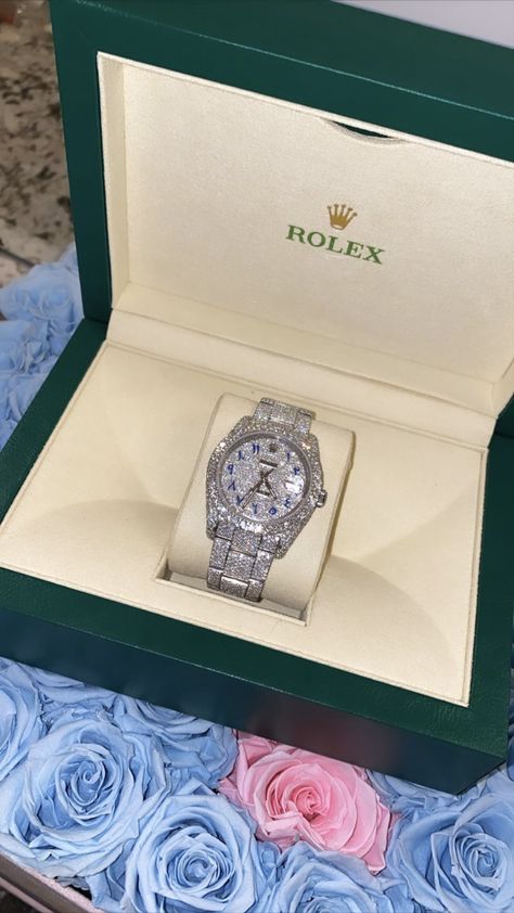 #rolex #icemeout Rolex Watch Snapchat Story, Rolex Snapchat, Ice Box Jewelry, Rolex Gift, Rolex Aesthetic, Watch Expensive, Rich Gifts, Expensive Things, Rolex Diamond