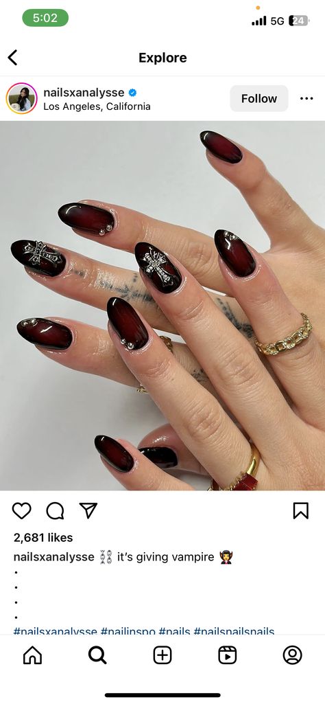 Wine Red Halloween Nails, Wine Red And Black Nails, Blood Nails, Burgundy Nails, Black Nails, Halloween Nails, Black Design, Wine Red, Short Nails