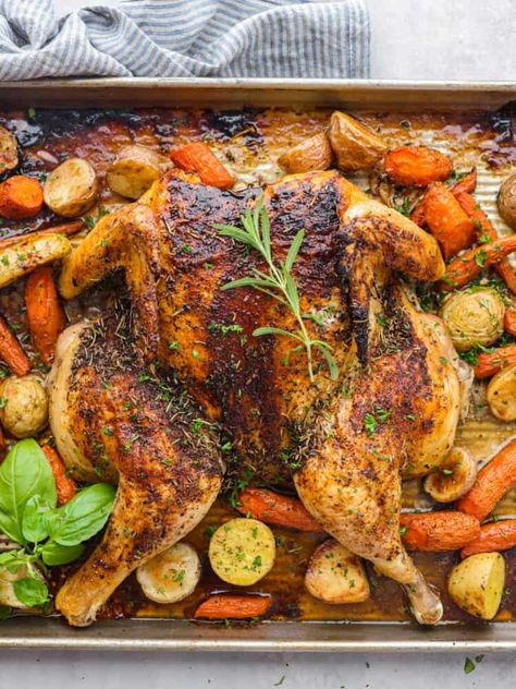 Immunity Diet, Spatchcock Turkey Recipe, Oven Roasted Whole Chicken, Spatchcock Turkey, Brat Diet, Chicken Shawarma Recipe, Smoked Turkey Recipes, Oven Vegetables, Spatchcock Chicken