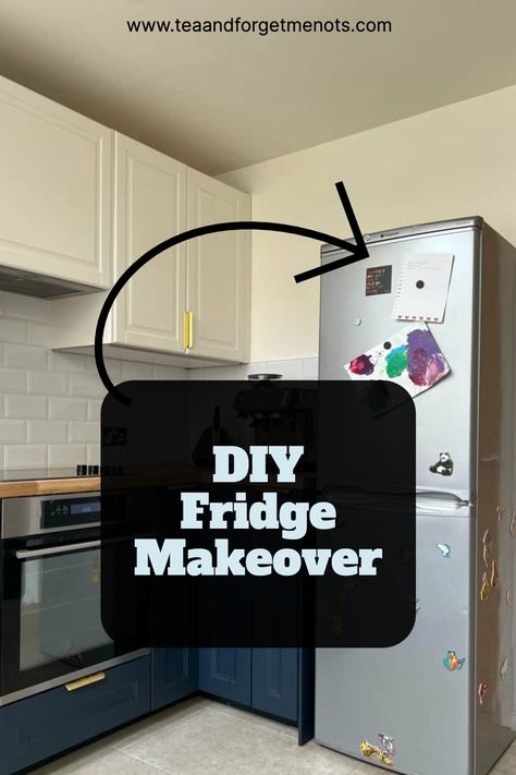 DIY Fridge Makeover Diy Stove Makeover, Chalk Paint Fridge, How To Paint Fridge, How To Cover Dents On Fridge, How To Paint A Fridge, Wallpaper Fridge Diy, Fridge Cover Ideas, Diy Fridge Makeover, Fridge Paint