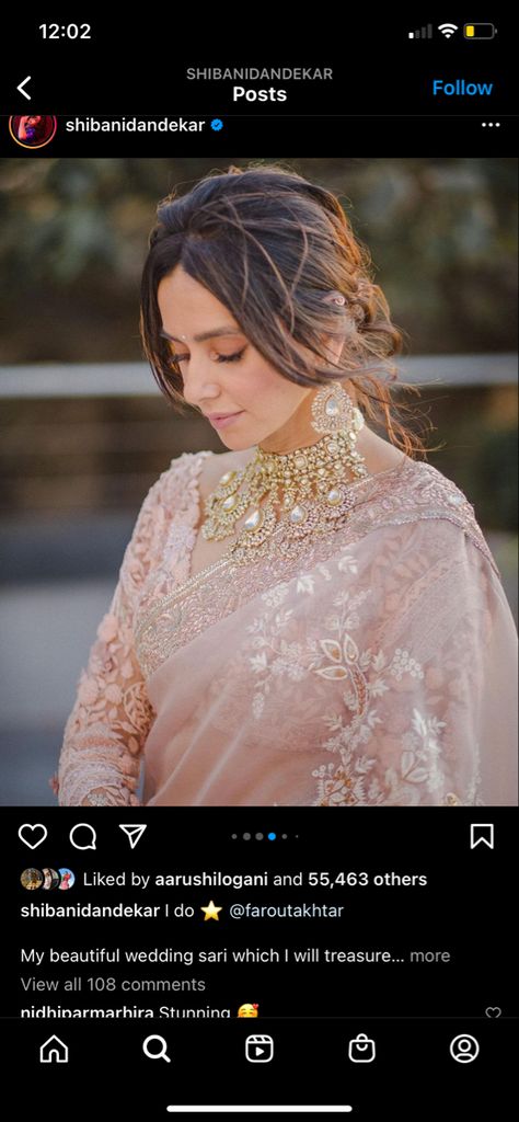 Shibani dandekar wearing a light pink embroidered saree with beautiful diamond jewellery. Shibani Dandekar, Saree Outfit, Wedding Sari, Trendy Sarees, Wedding Saree, Post Wedding, Saree Wedding, Beautiful Weddings, Blouse Designs