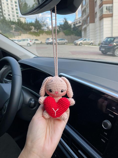 Crochet Car Accessories, Personalized Crochet, Miniature Crochet, Crochet Car, Fun Crochet Projects, Car Ornaments, Crochet Baby Hats, Rearview Mirror, Car Decor